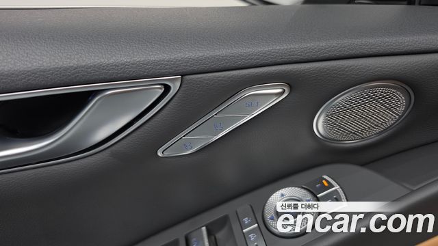 Genesis G80 (RG3) Gasoline 2.5 Turbo AWD 2024 — фото 29