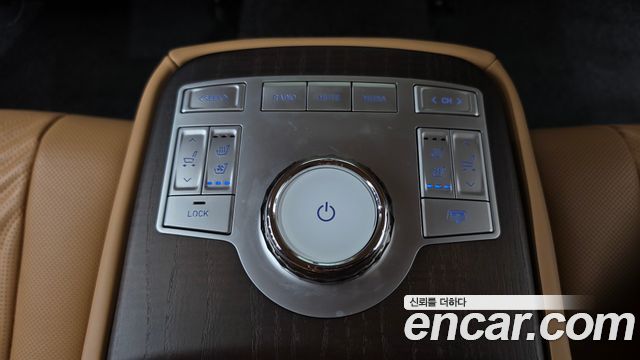 Genesis G80 (RG3) Gasoline 2.5 Turbo AWD 2024 — фото 35