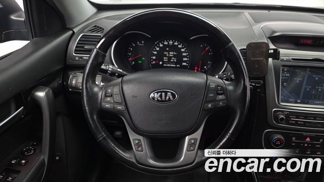 Kia Sorento R Diesel 2.2 4WD Limited 2013 — фото 13