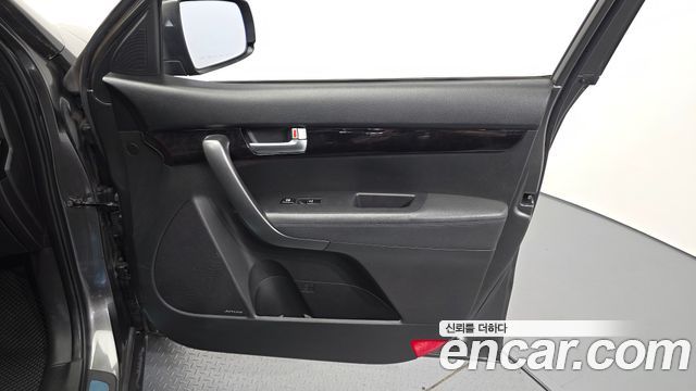 Kia Sorento R Diesel 2.2 4WD Limited 2013 — фото 24