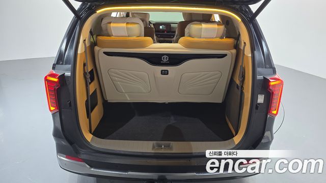 Kia Carnival (IV) Gasoline 9-Seater Hi Limousine (7-seater Limousine(Special vehicle) 2024 — фото 20