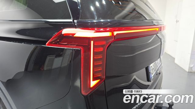 Kia Carnival (IV) Gasoline 9-Seater Hi Limousine (7-seater Limousine(Special vehicle) 2024 — фото 23