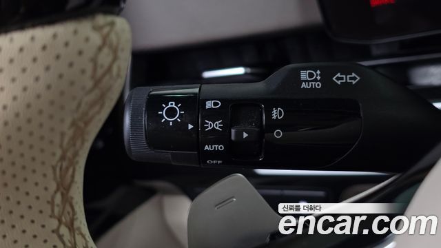 Kia Carnival (IV) Gasoline 9-Seater Hi Limousine (7-seater Limousine(Special vehicle) 2024 — фото 39