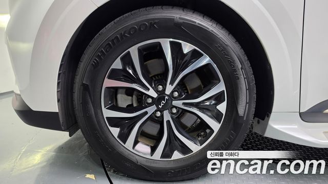 Kia Carnival (IV) Gasoline 9-Seater Noblesse 2023 — фото 5