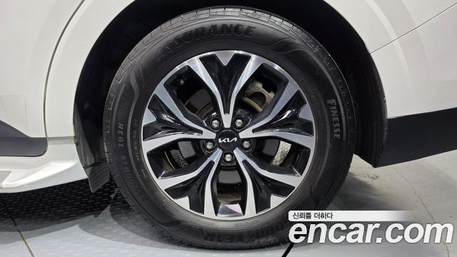 Kia Carnival (IV) Gasoline 9-Seater Noblesse 2023 — фото 21