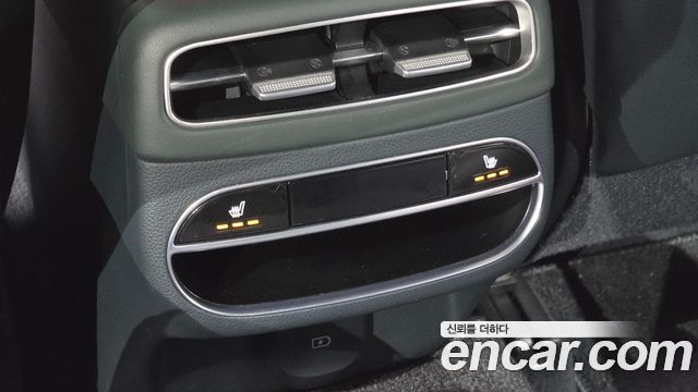 Genesis GV70 2.2 Diesel 2WD 2022 — фото 30