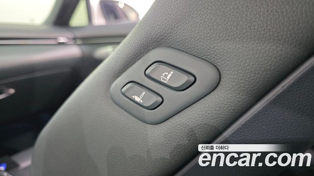 Genesis GV70 2.2 Diesel 2WD 2022 — фото 31