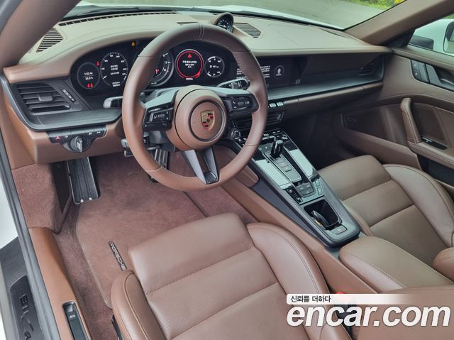 Porsche 911 (992) Carrera GTS Cabriolet 2024 — фото 17