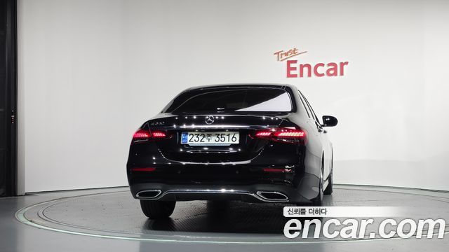 Mercedes-Benz E-Class (W213) E250 AMG Line 2023 — фото 4