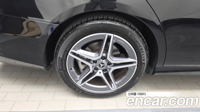 Mercedes-Benz E-Class (W213) E250 AMG Line 2023 — фото 5