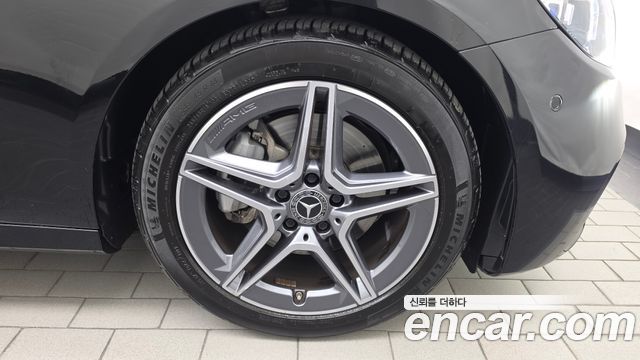 Mercedes-Benz E-Class (W213) E250 AMG Line 2023 — фото 21