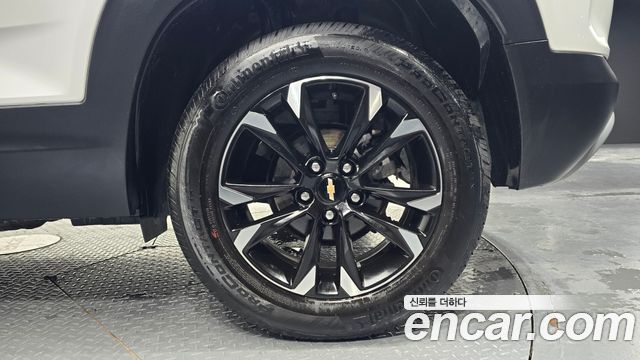 Chevrolet Trailblazer 1.3 Turbo 4WD Premier 2023 — фото 21