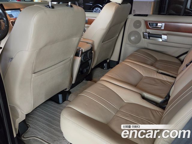 Land Rover Discovery 4 5.0 V8 HSE 2011 — фото 6