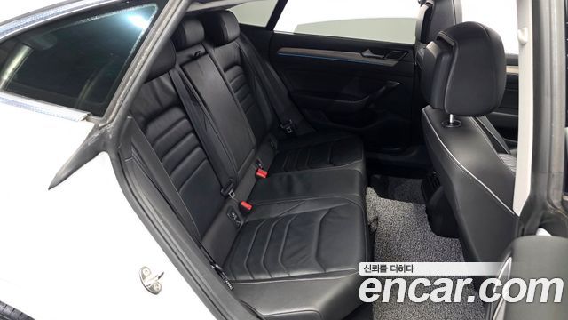 Volkswagen Arteon 2.0 TDI Premium 2019 — фото 12