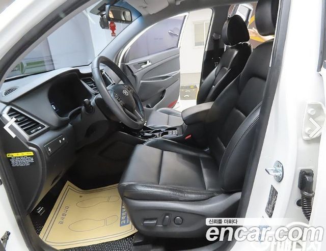 Hyundai Tucson Diesel 2.0 4WD Modren Special 2017 — фото 16