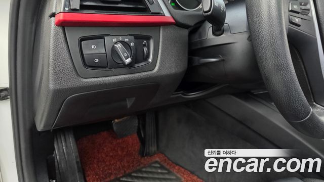 BMW 3 Series (F30) 320d Sport 2015 — фото 18