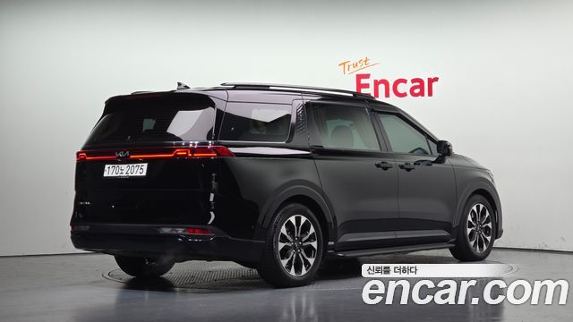 Kia Carnival (IV) Gasoline 9-Seater Signature 2023 — фото 2