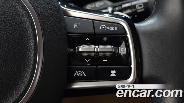 Kia Carnival (IV) Gasoline 9-Seater Signature 2023 — фото 16