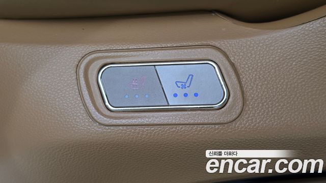 Kia Carnival (IV) Gasoline 9-Seater Signature 2023 — фото 19