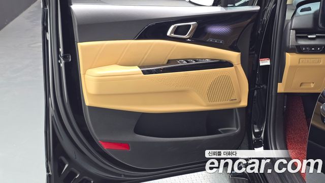 Kia Carnival (IV) Gasoline 9-Seater Signature 2023 — фото 24