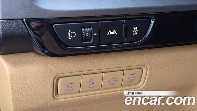 Kia Carnival (IV) Gasoline 9-Seater Signature 2023 — фото 28