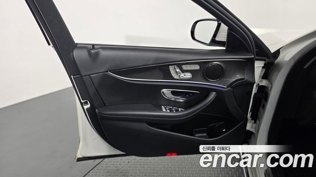 Mercedes-Benz E-Class (W213) E300 Avantgarde 2019 — фото 24
