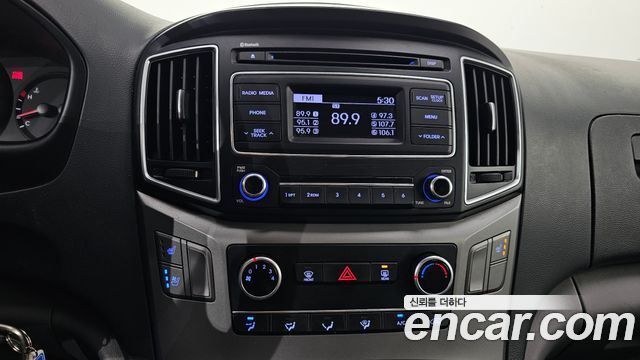 Hyundai Grand Starex 5-Seater VAN Modern 2016 — фото 19