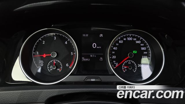 Volkswagen Golf (VII) 2.0 TDI 2015 — фото 8