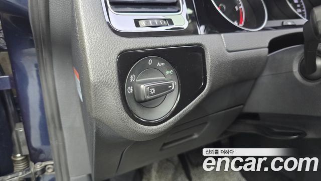 Volkswagen Golf (VII) 2.0 TDI 2015 — фото 17