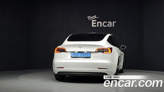 Tesla Model 3 Long Range AWD 2022 — фото 4