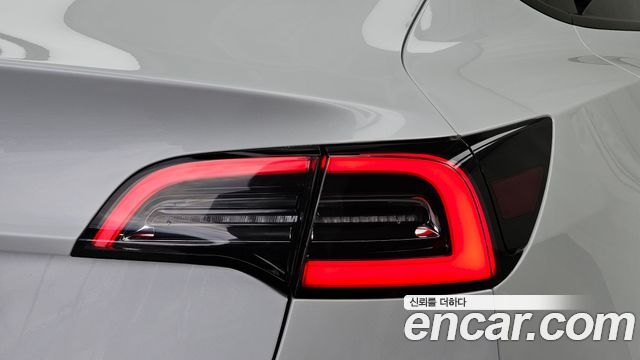 Tesla Model 3 Long Range AWD 2022 — фото 23