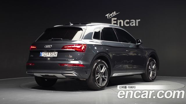 Audi Q5 (FY) 45 TFSI Quattro 2022 — фото 2