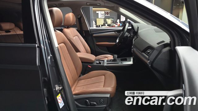 Audi Q5 (FY) 45 TFSI Quattro 2022 — фото 11