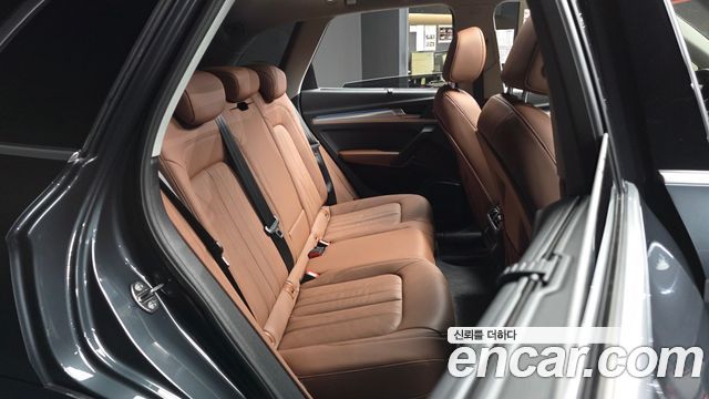 Audi Q5 (FY) 45 TFSI Quattro 2022 — фото 12