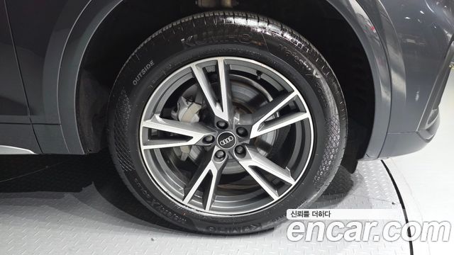 Audi Q5 (FY) 45 TFSI Quattro 2022 — фото 21