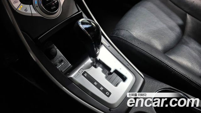 Hyundai Avante (MD) M16 GDI Luxury 2012 — фото 9