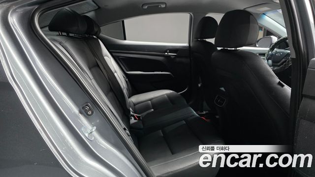 Hyundai Avante (AD) 1.6 GDI Smart 2016 — фото 11