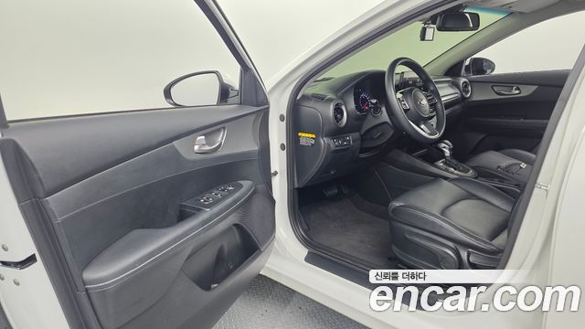 Kia K3 Trendy 2020 — фото 10