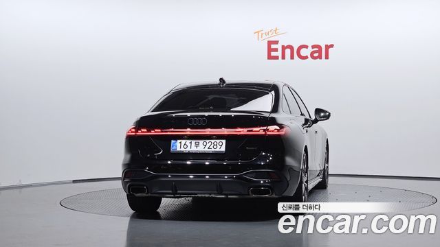 Audi A5 (B10) 40 TFSI Quattro S Line Black Edition 2025 — фото 4