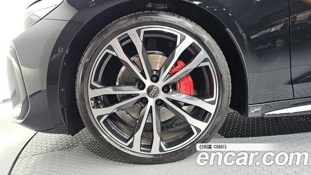 Audi A5 (B10) 40 TFSI Quattro S Line Black Edition 2025 — фото 5