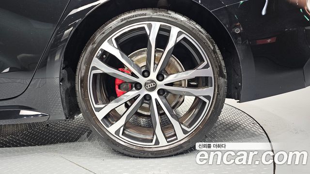 Audi A5 (B10) 40 TFSI Quattro S Line Black Edition 2025 — фото 21