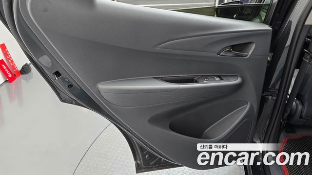 Chevrolet Bolt EV EV LT DLX 2019 — фото 31