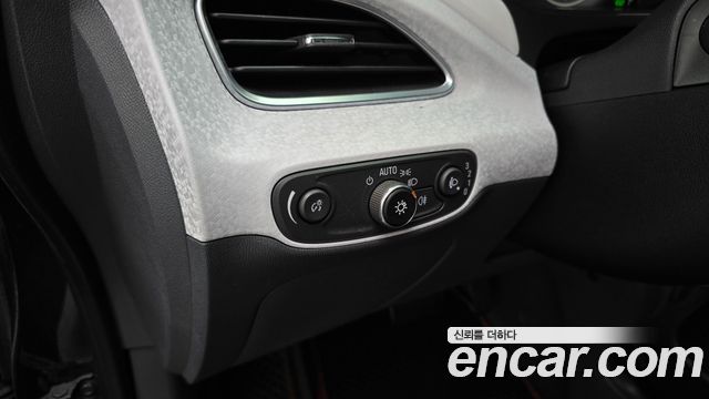 Chevrolet Bolt EV EV LT DLX 2019 — фото 35