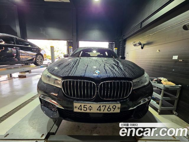BMW 7 Series (G11) 740Li xDrive M Sport Package