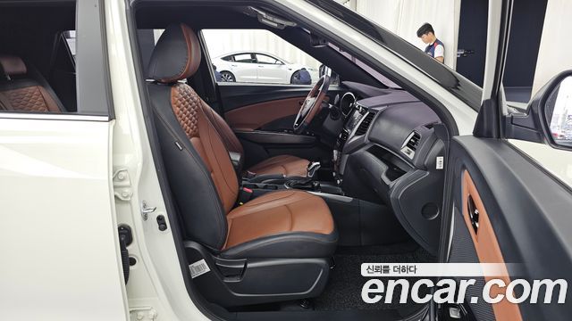 KG Mobility (SsangYong) Tivoli Armor Gear Plus 2WD 2019 — фото 11