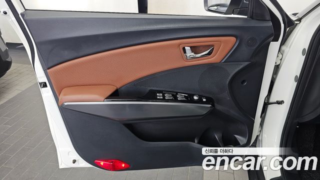 KG Mobility (SsangYong) Tivoli Armor Gear Plus 2WD 2019 — фото 24