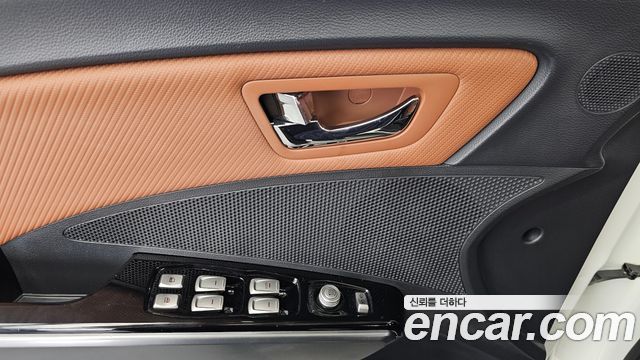 KG Mobility (SsangYong) Tivoli Armor Gear Plus 2WD 2019 — фото 27