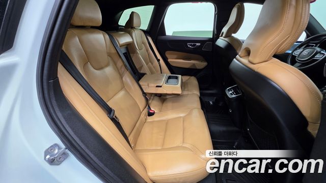 Volvo XC60 (II) D5 Inscription 2019 — фото 31