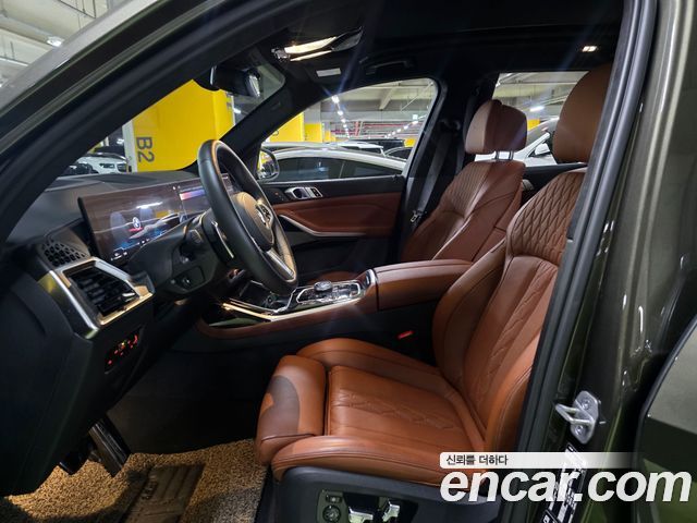 BMW X7 (G07) xDrive 40i M Sport 6STR 2023 — фото 8
