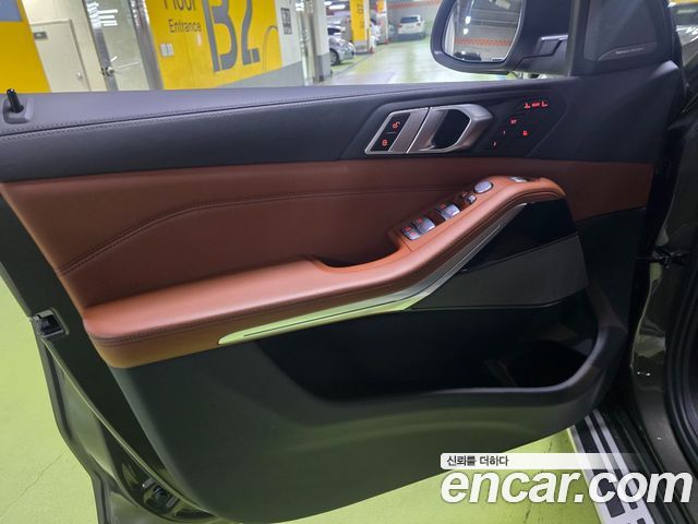 BMW X7 (G07) xDrive 40i M Sport 6STR 2023 — фото 9